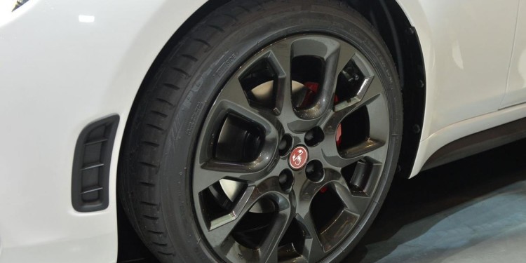 Fiat 124 Spider picado pelo escorpião em Genebra! 27