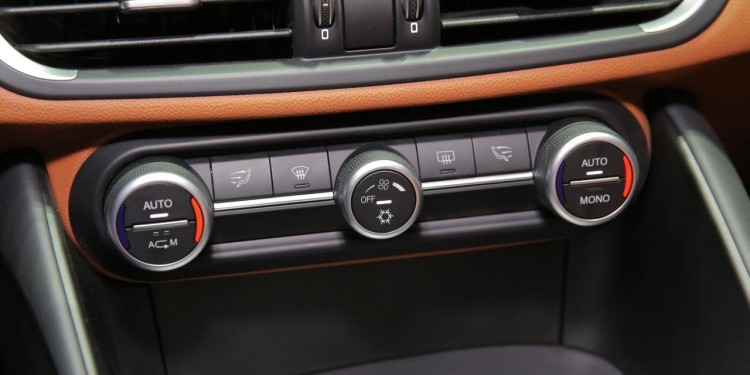 Alfa Romeo revela gama Giulia em Genebra! 71