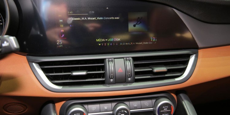 Alfa Romeo revela gama Giulia em Genebra! 72