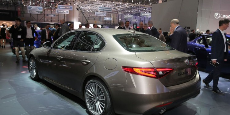 Alfa Romeo revela gama Giulia em Genebra! 18