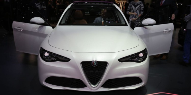 Alfa Romeo revela gama Giulia em Genebra! 75