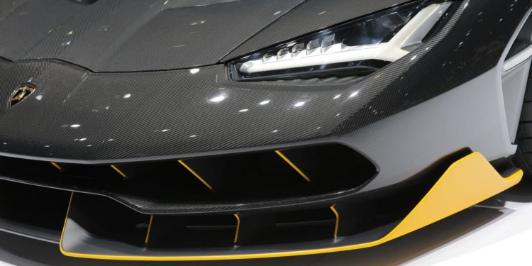 Lamborghini Centenário acelera até Genebra! 21