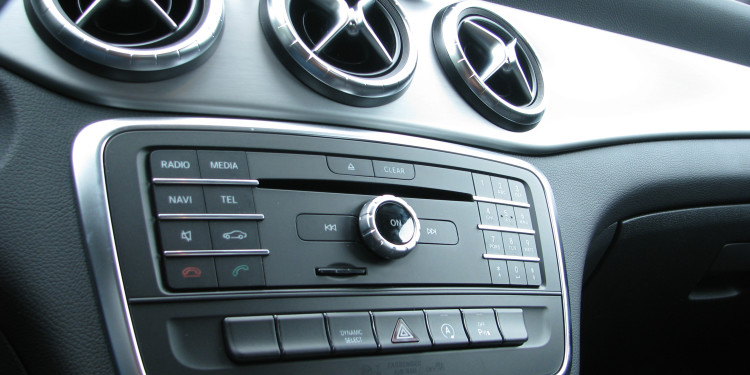 Mercedes CLA 180D AMG Line: Requinte desportivo! 32