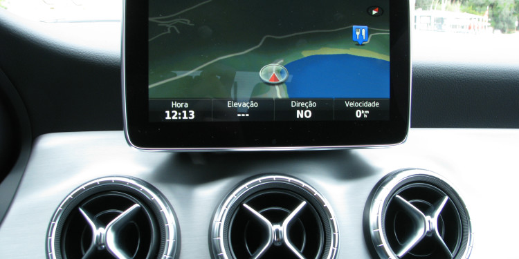 Mercedes CLA 180D AMG Line: Requinte desportivo! 23