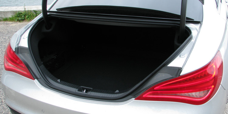 Mercedes CLA 180D AMG Line: Requinte desportivo! 13