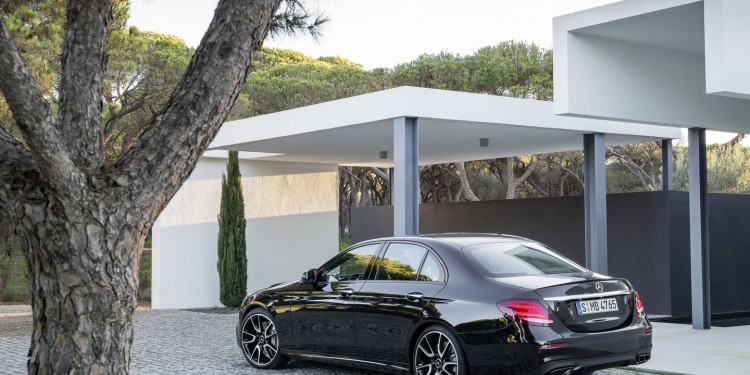 Mercedes E43 AMG 4 Matic revelado com 396cv! 17