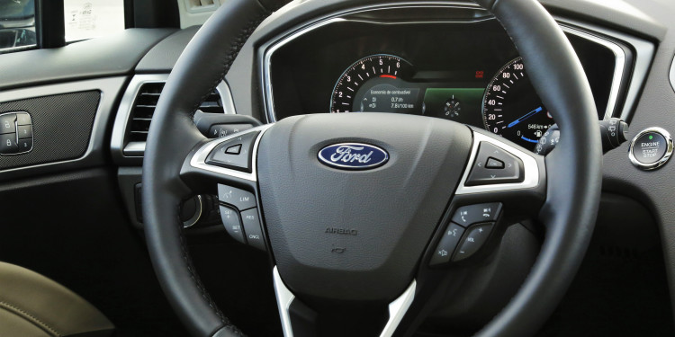 Ford Mondeo 2.0 TDCi SW Titanium: O Lord americano! 43