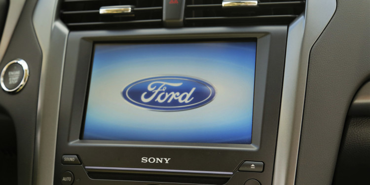 Ford Mondeo 2.0 TDCi SW Titanium: O Lord americano! 26