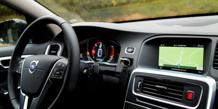 Volvo S60 D4 Cross Country: Um Sedan Aventureiro! 28