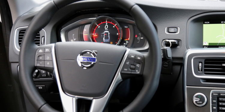 Volvo S60 D4 Cross Country: Um Sedan Aventureiro! 21