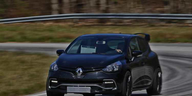 Renault Clio RS16! 21