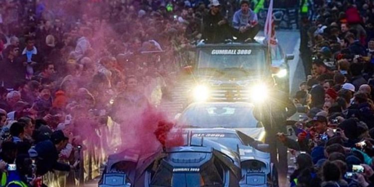 Team Galag leva "Batmobile" ao Gumball 3000! 38