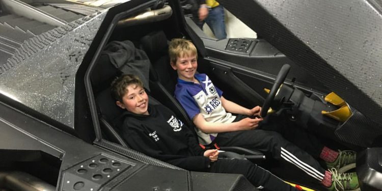 Team Galag leva "Batmobile" ao Gumball 3000! 34