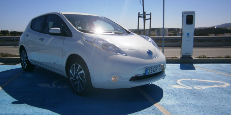 Nissan LEAF: Pura electricidade! 30
