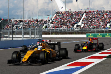 Red Bull e Toro Rosso voltam aos motores Renault! 17