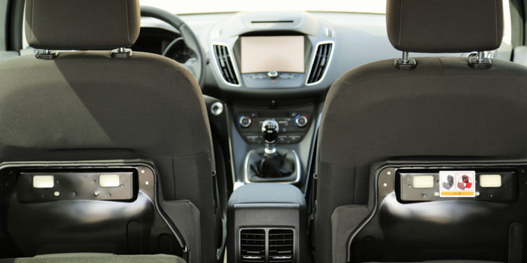 Ford Grand C-MAX 1.5 TDCi: Espaço e dinâmica! 35