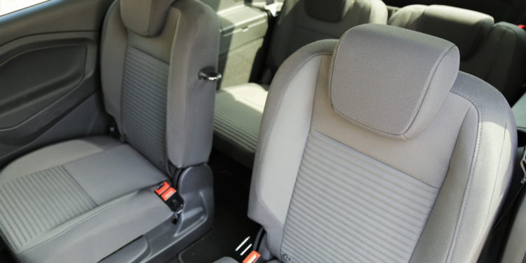Ford Grand C-MAX 1.5 TDCi: Espaço e dinâmica! 32