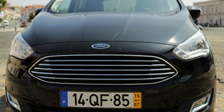 Ford Grand C-MAX 1.5 TDCi: Espaço e dinâmica! 20