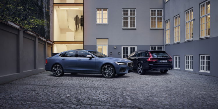Volvo: Gama "90" veste "R-Design"! 30