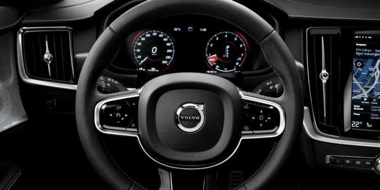 Volvo: Gama "90" veste "R-Design"! 41