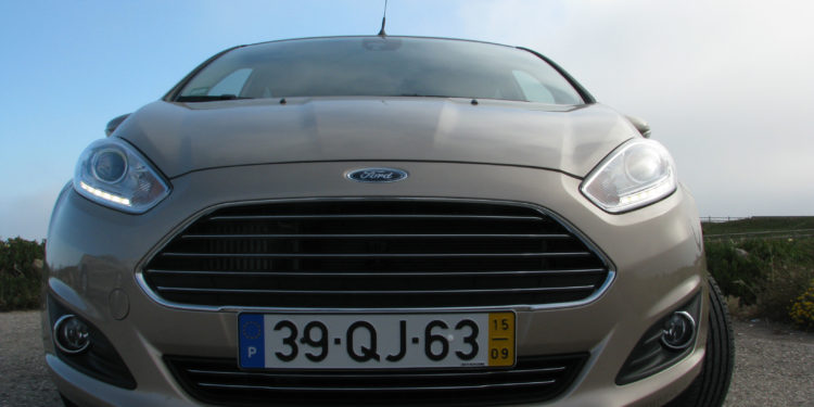 Ford Fiesta 1.5 TDCI: Velhos são os trapos! 16
