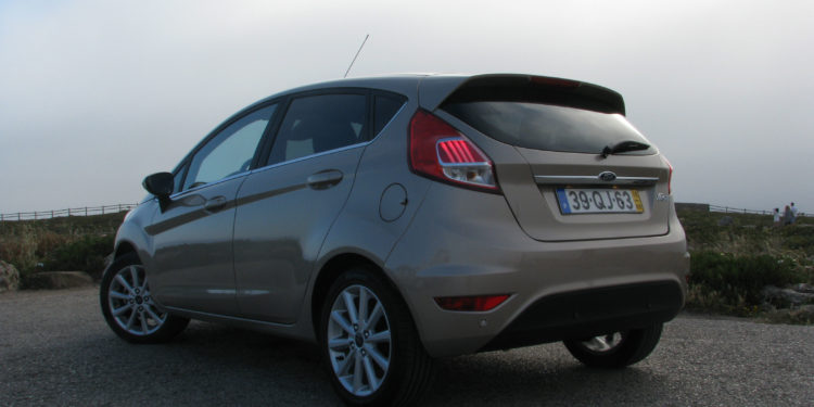 Ford Fiesta 1.5 TDCI: Velhos são os trapos! 15
