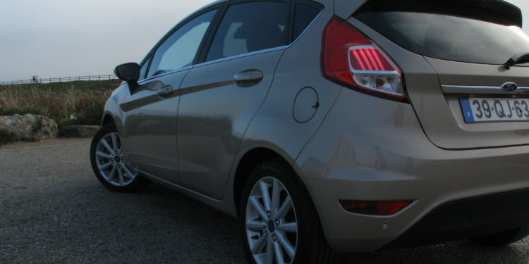 Ford Fiesta 1.5 TDCI: Velhos são os trapos! 13