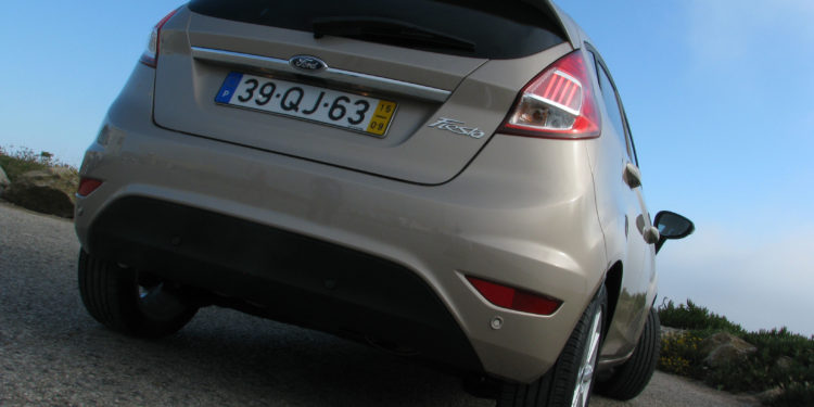 Ford Fiesta 1.5 TDCI: Velhos são os trapos! 49