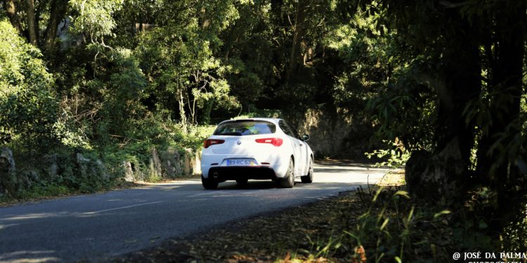 Alfa Romeo Giulietta: Raça italiana! 59