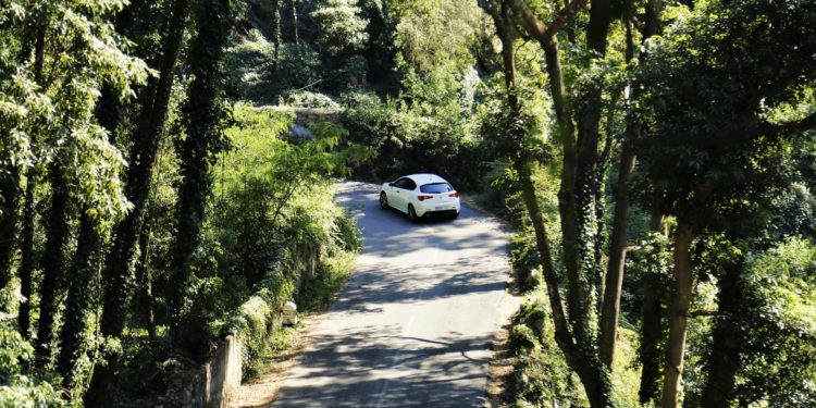 Alfa Romeo Giulietta: Raça italiana! 56