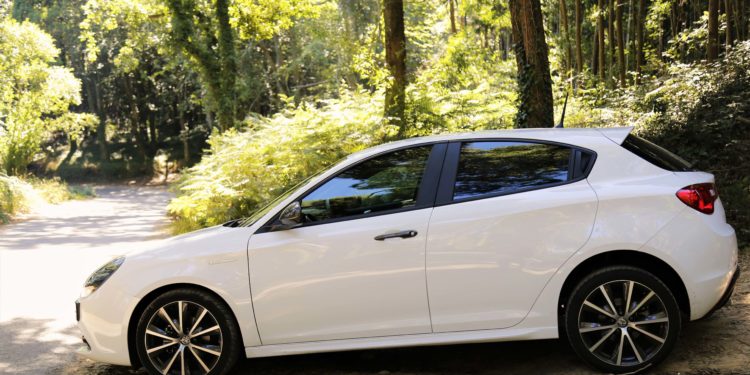 Alfa Romeo Giulietta: Raça italiana! 45