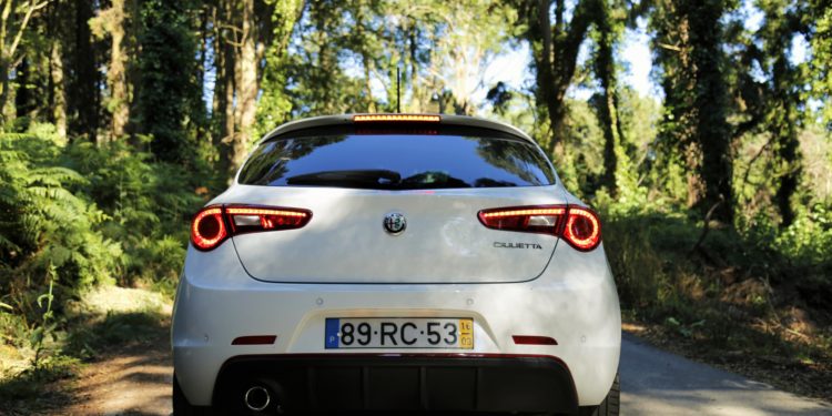 Alfa Romeo Giulietta: Raça italiana! 36