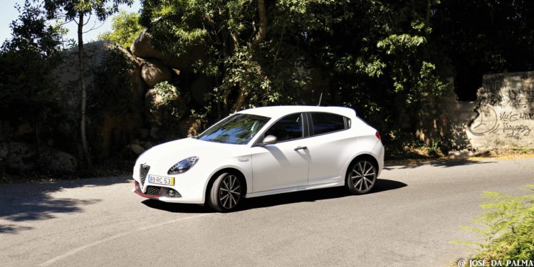 Alfa Romeo Giulietta: Raça italiana! 66