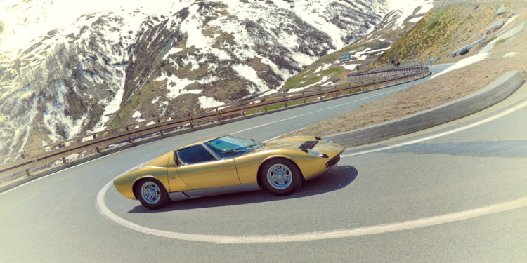 "Italian Job revival" com Lamborghini´s Miura! (vídeo) 30