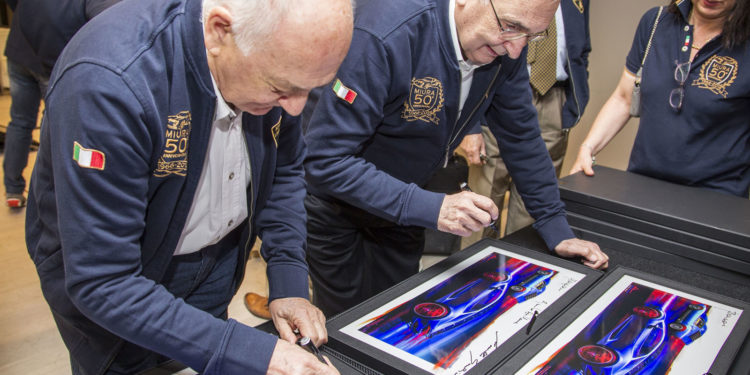 "Italian Job revival" com Lamborghini´s Miura! (vídeo) 14