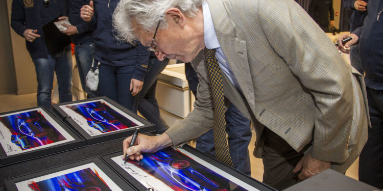 "Italian Job revival" com Lamborghini´s Miura! (vídeo) 13