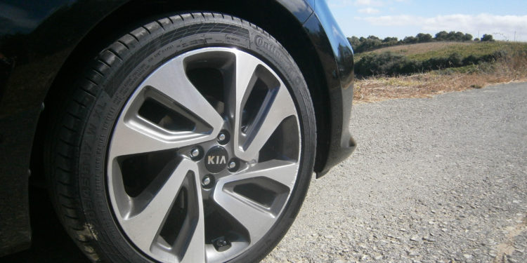 KIA RIO 1.1 CRDI: Qualidade de olhos em bico! 18