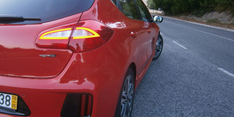 KIA Ceed 1.0 Turbo GDI: Um "tricilindrico" que satisfaz o pé direito! 38