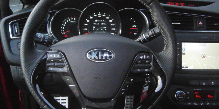 KIA Ceed 1.0 Turbo GDI: Um "tricilindrico" que satisfaz o pé direito! 32