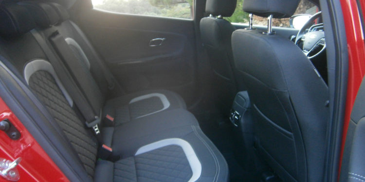 KIA Ceed 1.0 Turbo GDI: Um "tricilindrico" que satisfaz o pé direito! 19