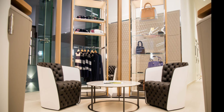 Bentley abre showroom de sonho no Dubai. 22