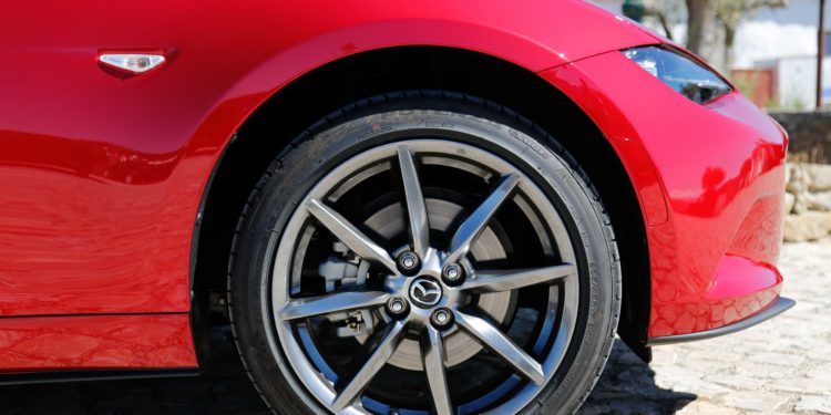 Mazda MX-5 2.0 SKYACTIV: Carícias ao corpo numa só carícia à alma! 42