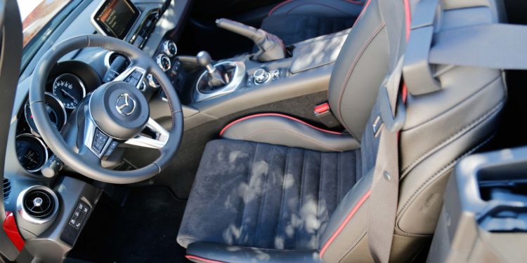 Mazda MX-5 2.0 SKYACTIV: Carícias ao corpo numa só carícia à alma! 19