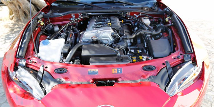 Mazda MX-5 2.0 SKYACTIV: Carícias ao corpo numa só carícia à alma! 17
