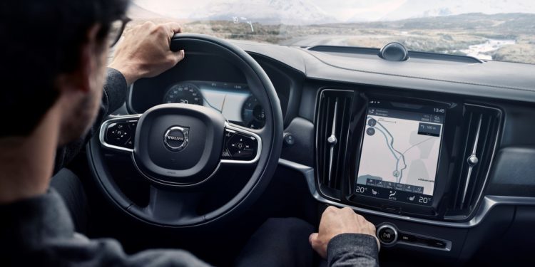 Volvo V90 recebe versão "Cross Country"! 24