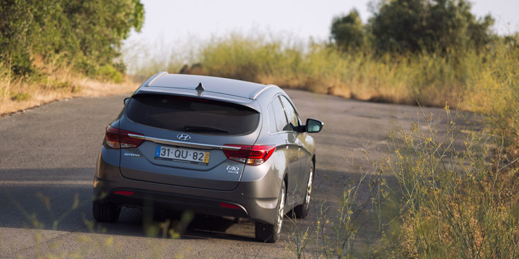 Hyundai i40 1.7 CRDi Blue Confort: Diferença inteligente! 32
