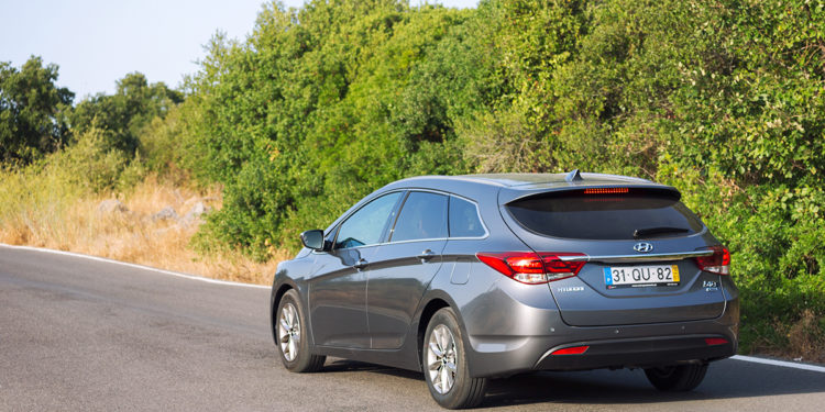 Hyundai i40 1.7 CRDi Blue Confort: Diferença inteligente! 30