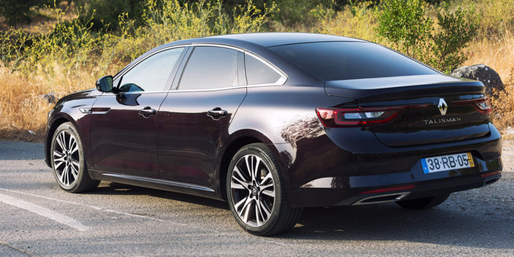 Renault Talisman Initiale Paris: O magnata Francês! 34