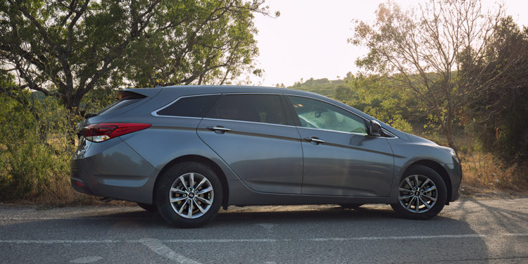 Hyundai i40 1.7 CRDi Blue Confort: Diferença inteligente! 28