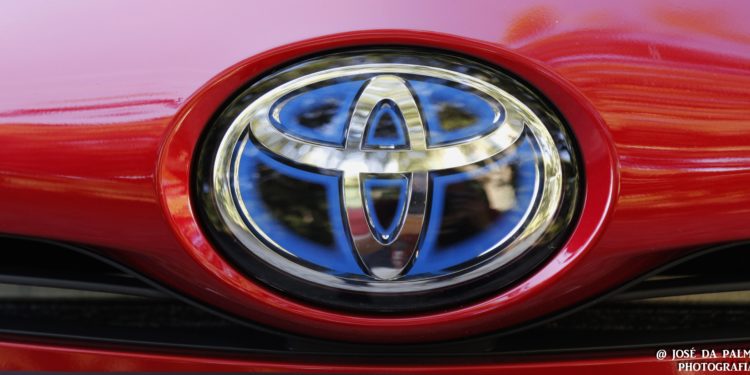 Toyota Prius 1.8 HSD: A nave ecológica! 51